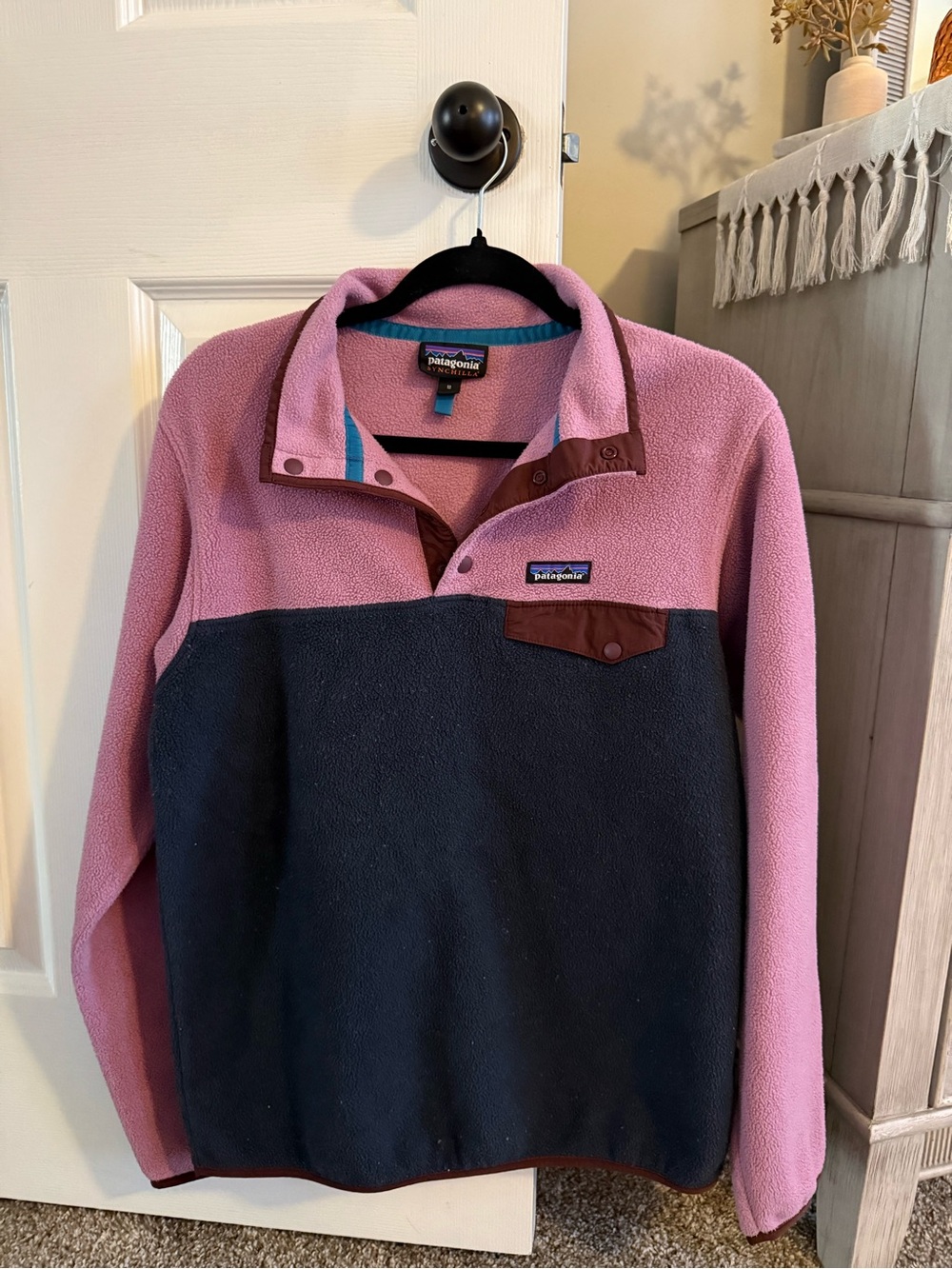 Patagonia Pink and Navy Blue Synchilla Snap T Fleece Pullover
